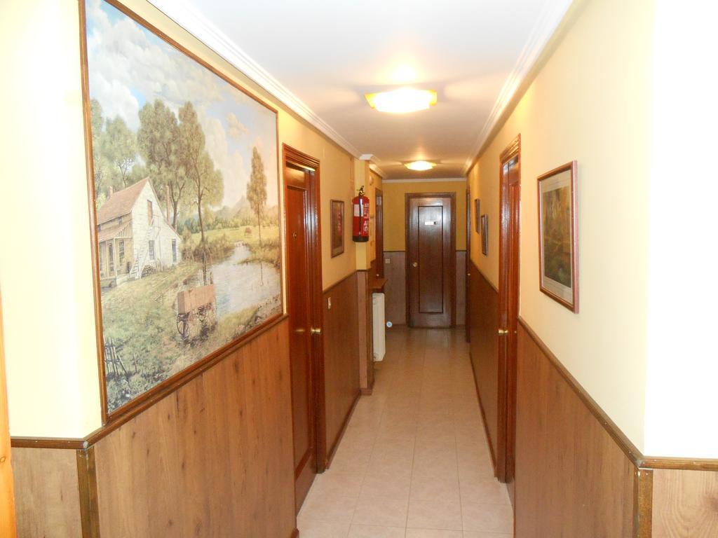 Hostal Restaurante El Abuelo Trobajo Del Camino Exteriér fotografie