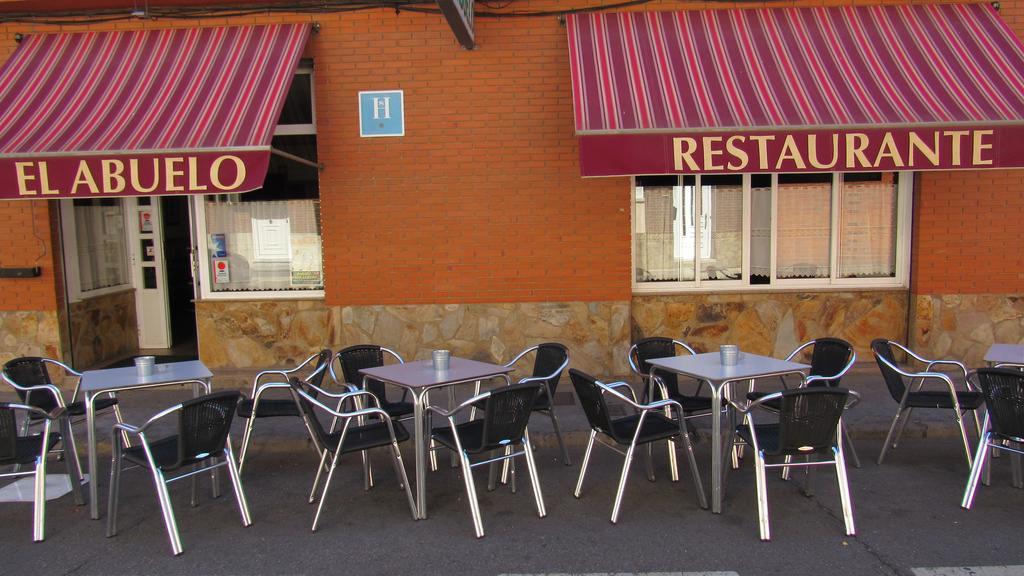 Hostal Restaurante El Abuelo Trobajo Del Camino Exteriér fotografie