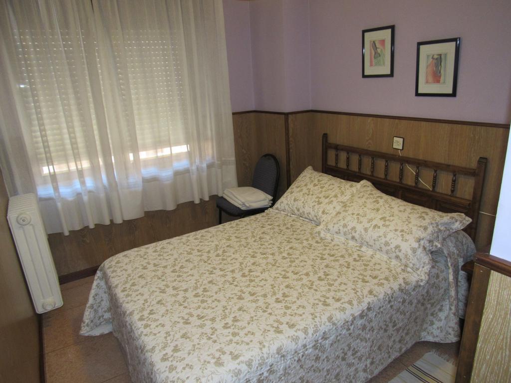 Hostal Restaurante El Abuelo Trobajo Del Camino Exteriér fotografie