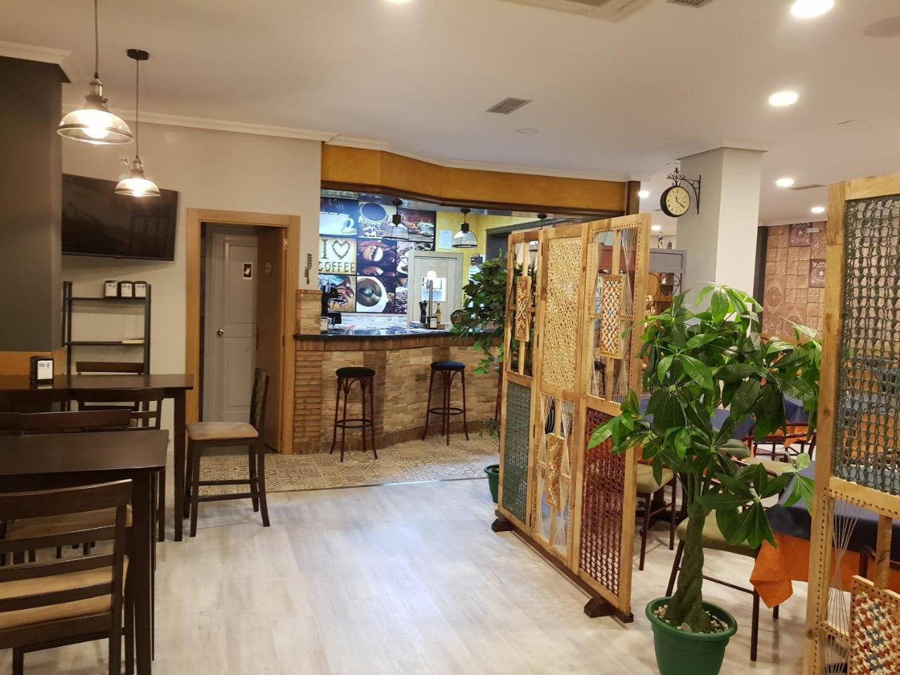 Hostal Restaurante El Abuelo Trobajo Del Camino Exteriér fotografie