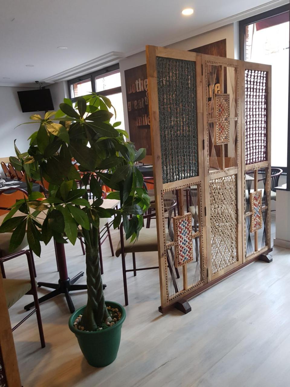 Hostal Restaurante El Abuelo Trobajo Del Camino Exteriér fotografie